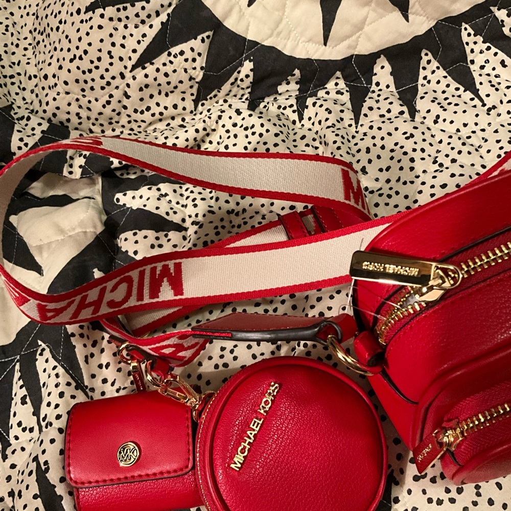 NWT Michael Kors • Jet Set Medium Leather Crossbody Bag w/ AirPod Case (red) - Picture 6 of 10
